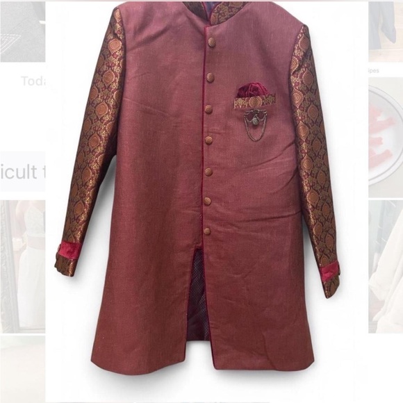 Men’s Golden Burgundy Sherwani Jacket – Indian/Pakistani wear - Picture 1 of 4